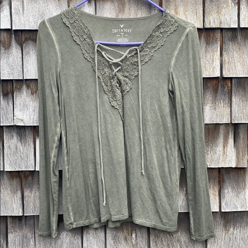 American Eagle army green long sleeve